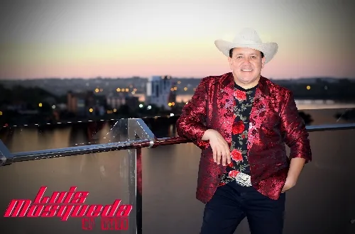 Foto de Luis Mosqueda y su grupo Komando