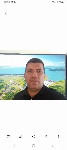 Foto de Oscar Cardozo y su grupo